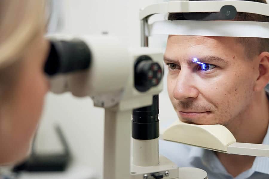 semaine mondiale glaucome pourquoi depistage 45 ans prevention glaucome facteurs risque ophtalmologue dr pierre maxime leveque ophtalmo 95 val d oise