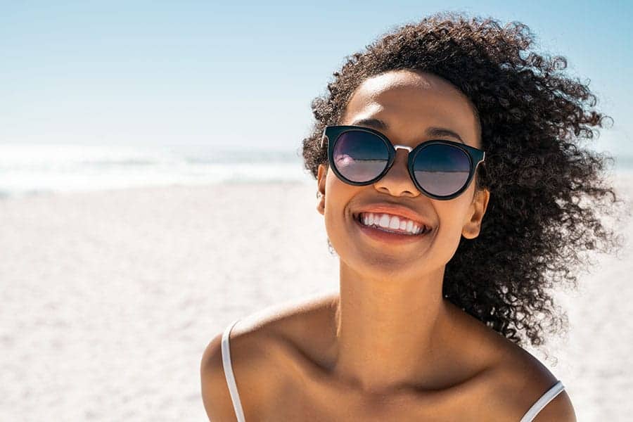 chirurgie yeux laser ete possible lasik pkr smile operation laser yeux chirurgie refractive soleil precautions ophtalmologue dr pierre maxime leveque ophtalmo 95 val d oise